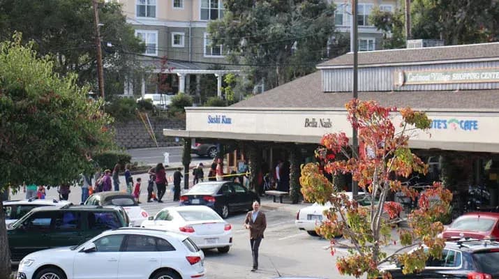 Explore CArlmont Village Shopping Center for Boutiques and Shops in Belmont CA