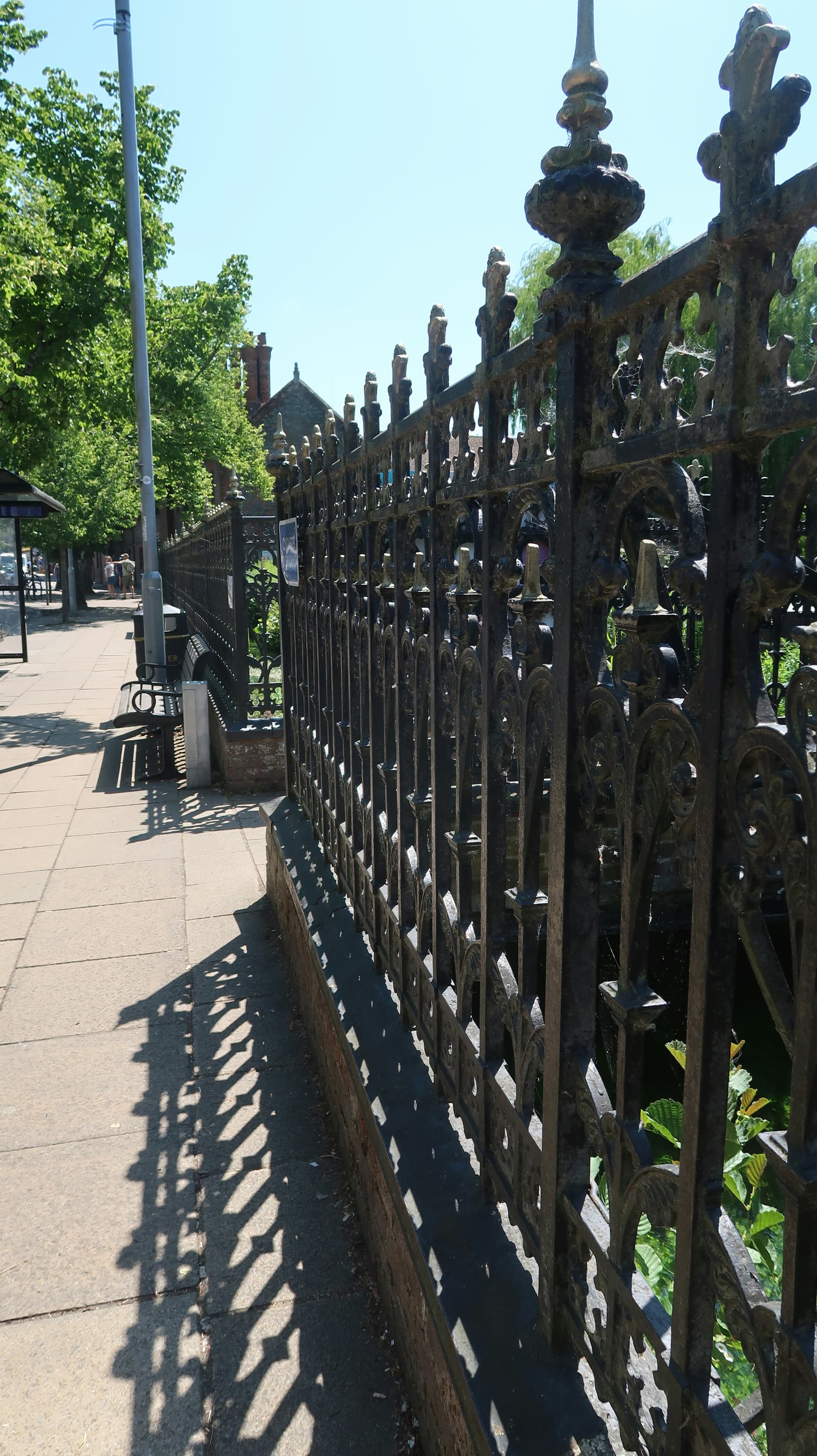 Calm, Curb-Boosting Gates for Pleasant Hill