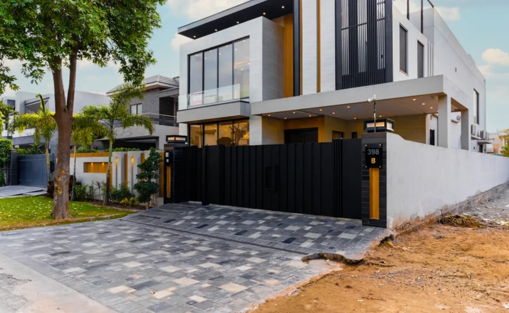Why San Jose, California Homeowners Choose Fire-Smart Driveway Gates